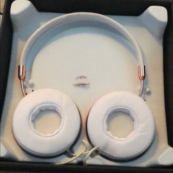 Frends Headphones - Picture 5 of 5